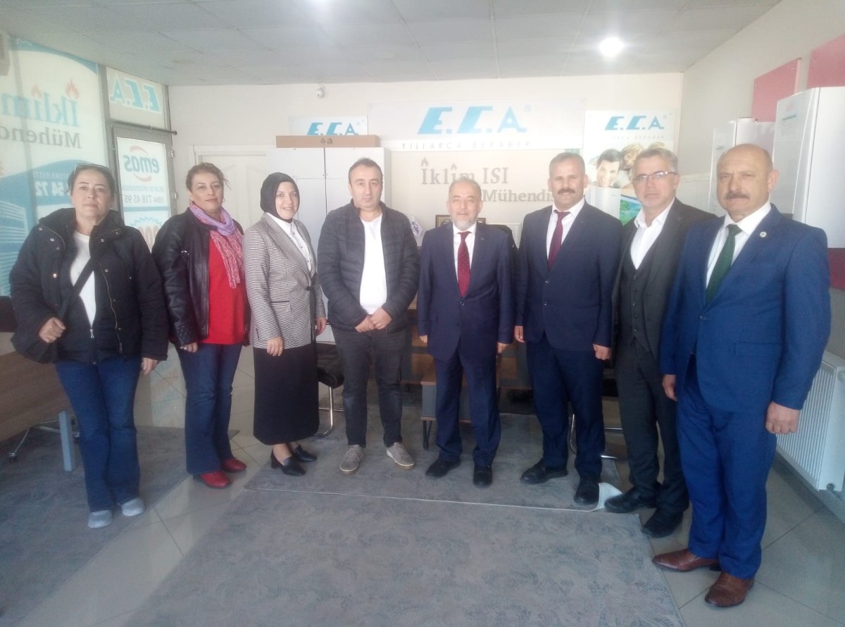Gelecek Partisi Kurucular Kurulu Üyesi Sevda Yılmaz Karasu’da Esnafı Ziyaret Etti