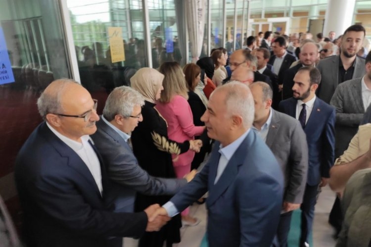 AK Parti Bursa İl Teşkilatı, Bayramlaşma Etkinliği Düzenledi