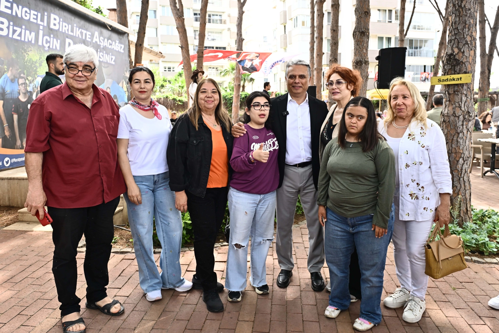 Başkan Uysal, Engelsiz Kafe’de Özel Bireylerle Buluştu