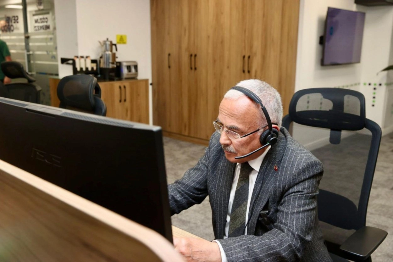 Başkan Güler Alo 153 Çözüm Merkezi’nde İncelemelerde Bulundu