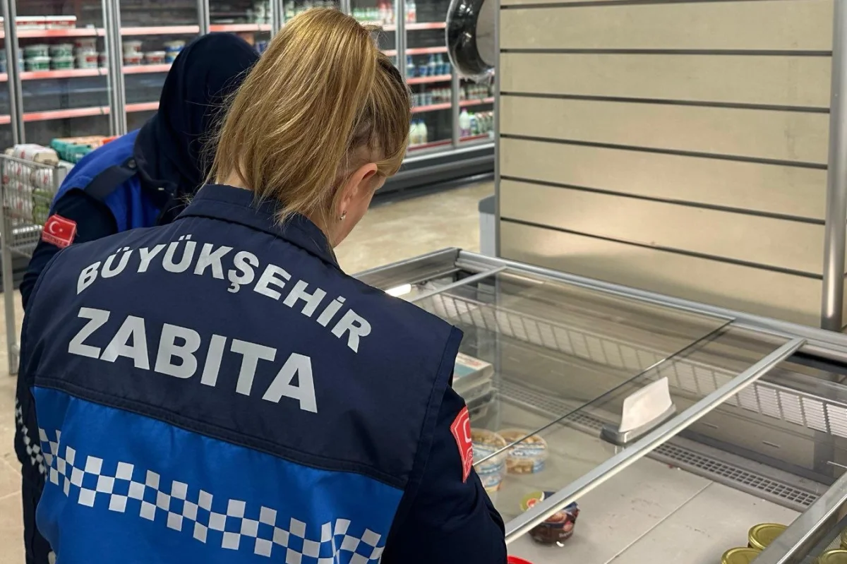 Kocaeli’de Yılbaşı Öncesi Market Denetimleri Artırıldı