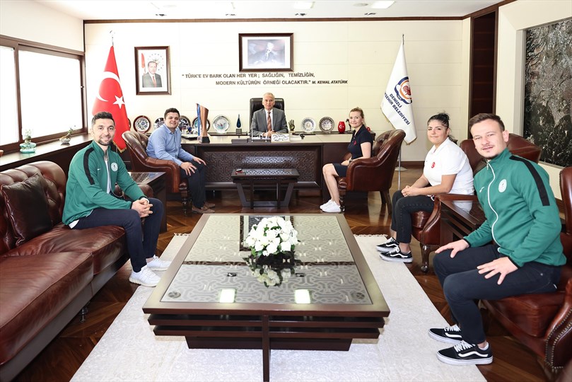 Denizli İşitme Engelliler Spor Kulübünden Başkan Zolan’a ziyaret