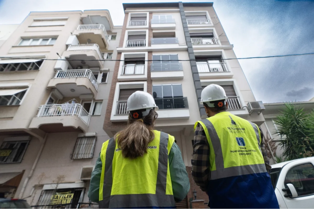 “İzmir Yenileniyor” Projesinde Başvurular Başladı “İzmir Yenileniyor” Projesinde Başvurular Başladı